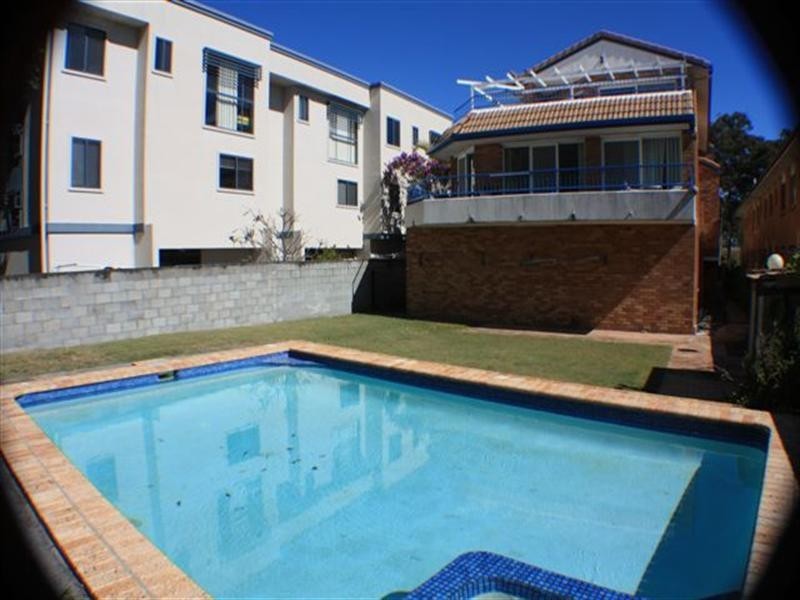 6/37 Back Street, Biggera Waters QLD 4216