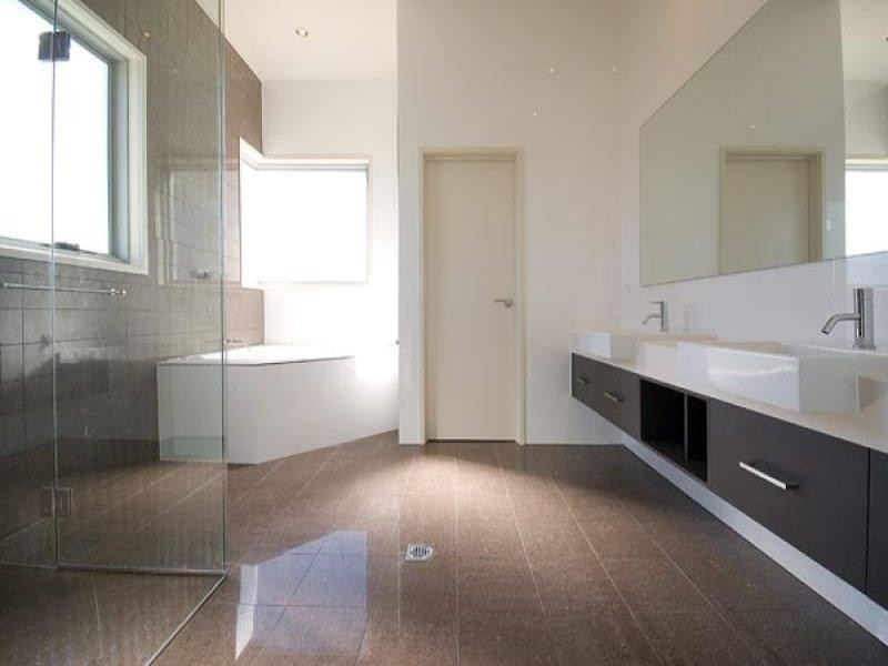 2015 The Boulevard, Benowa QLD 4217