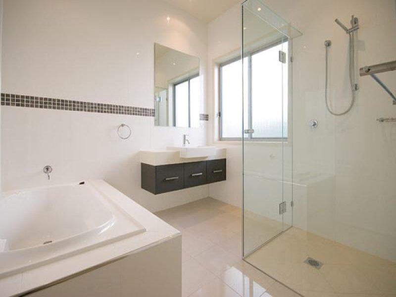 2015 The Boulevard, Benowa QLD 4217