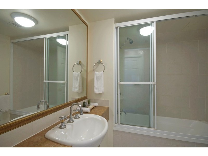 Broadbeach QLD 4218