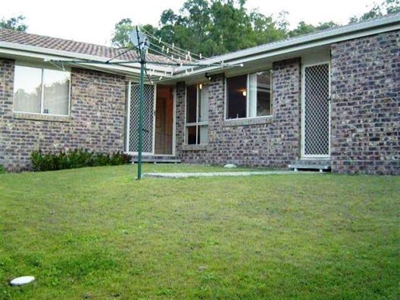 48 Davis Cup Court, Oxenford QLD 4210