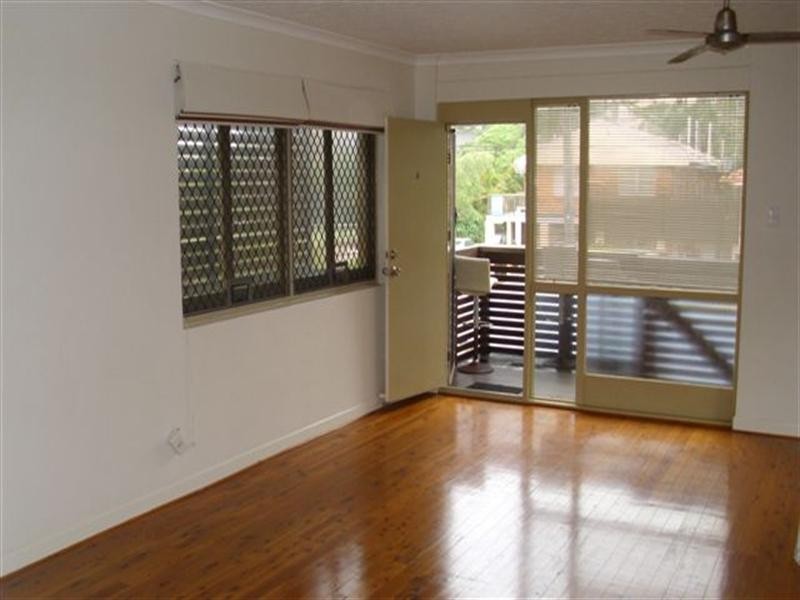 4/25 Thornton Street, Surfers Paradise QLD 4217