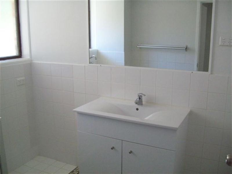 2/13 Wharf Road, Surfers Paradise QLD 4217