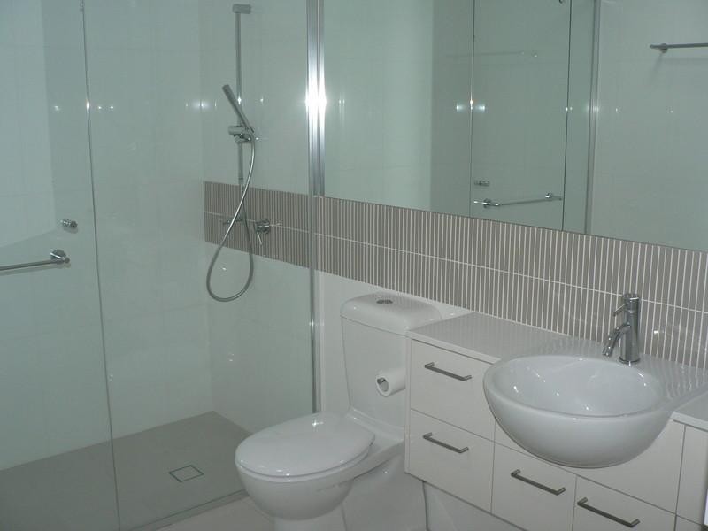 701 North Hill Drive, Robina QLD 4226