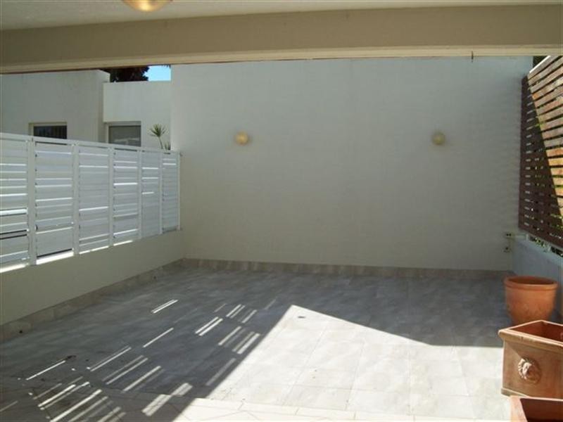 2/11 St Kilda Avenue, Broadbeach QLD 4218