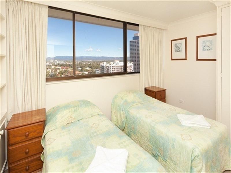 13A ‘Breakers North’ 50 Old Burleigh Road, Surfers Paradise QLD 4217