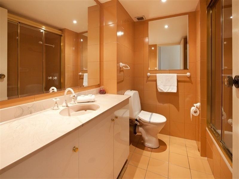 13A ‘Breakers North’ 50 Old Burleigh Road, Surfers Paradise QLD 4217