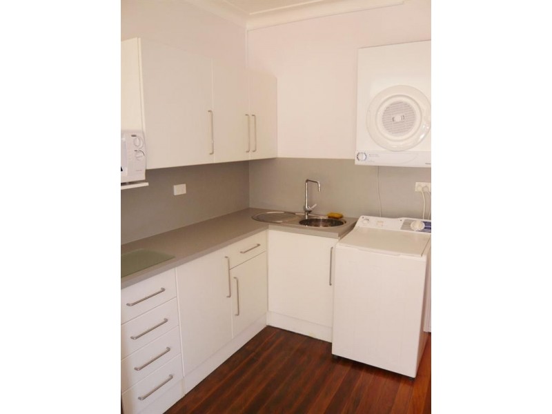 7/17 Stanhill Drive, Chevron Island QLD 4217