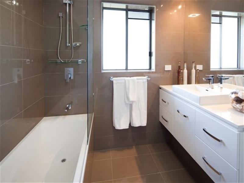 21 Albatross Avenue, Mermaid Beach QLD 4218