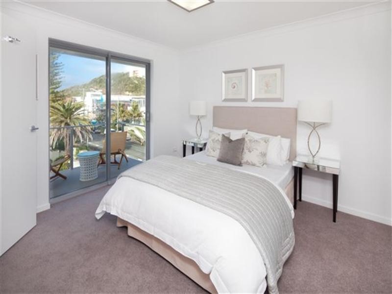 21 Albatross Avenue, Mermaid Beach QLD 4218