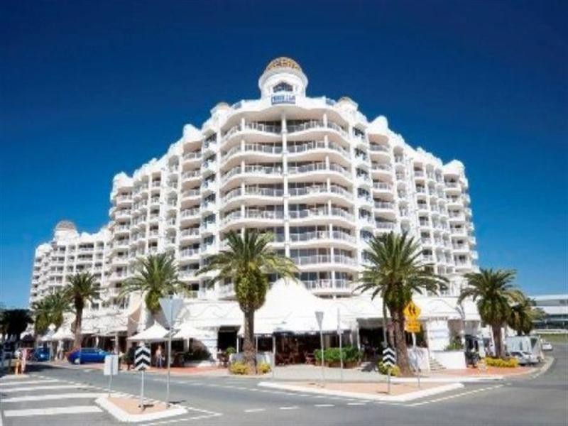 2614 ‘The Phoenician’ 24 Queensland Avenue, Broadbeach QLD 4218