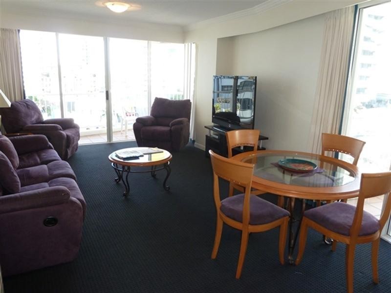 2614 ‘The Phoenician’ 24 Queensland Avenue, Broadbeach QLD 4218