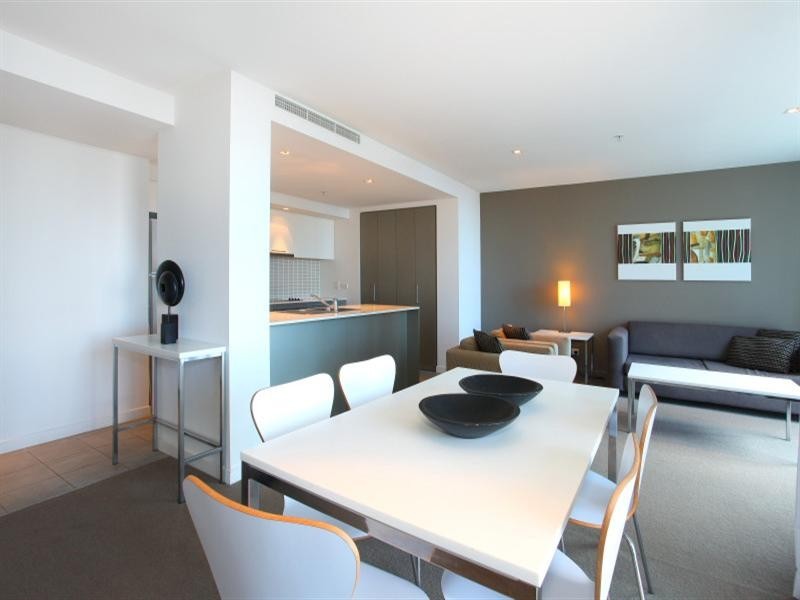 2004 ‘Artique’ 18 Enderley Avenue, Surfers Paradise QLD 4217