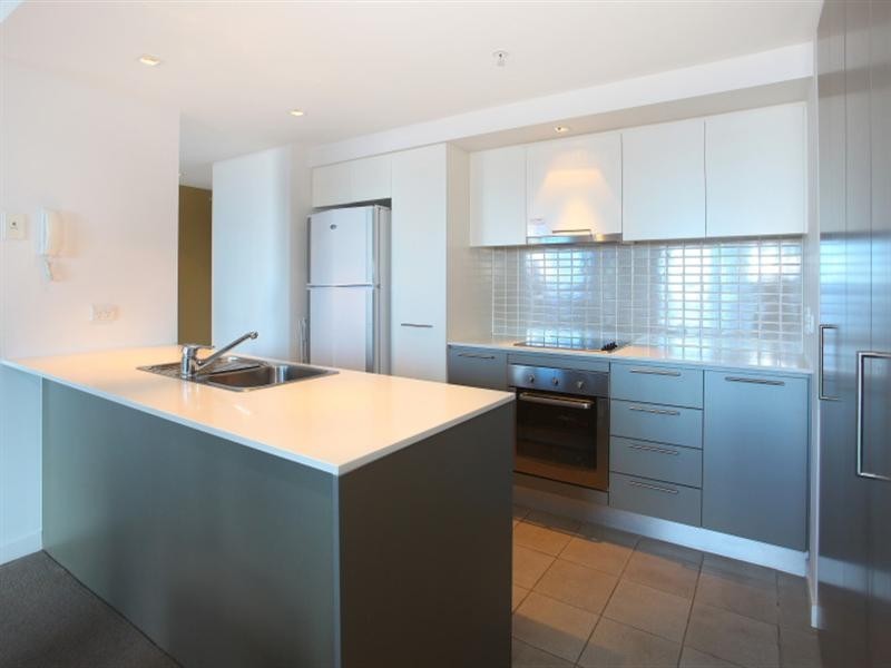 2004 ‘Artique’ 18 Enderley Avenue, Surfers Paradise QLD 4217