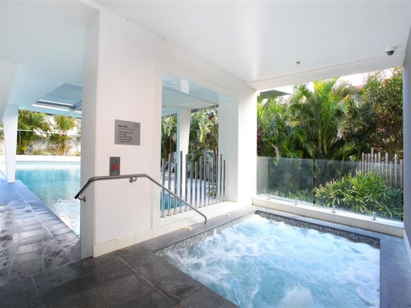 2004 ‘Artique’ 18 Enderley Avenue, Surfers Paradise QLD 4217