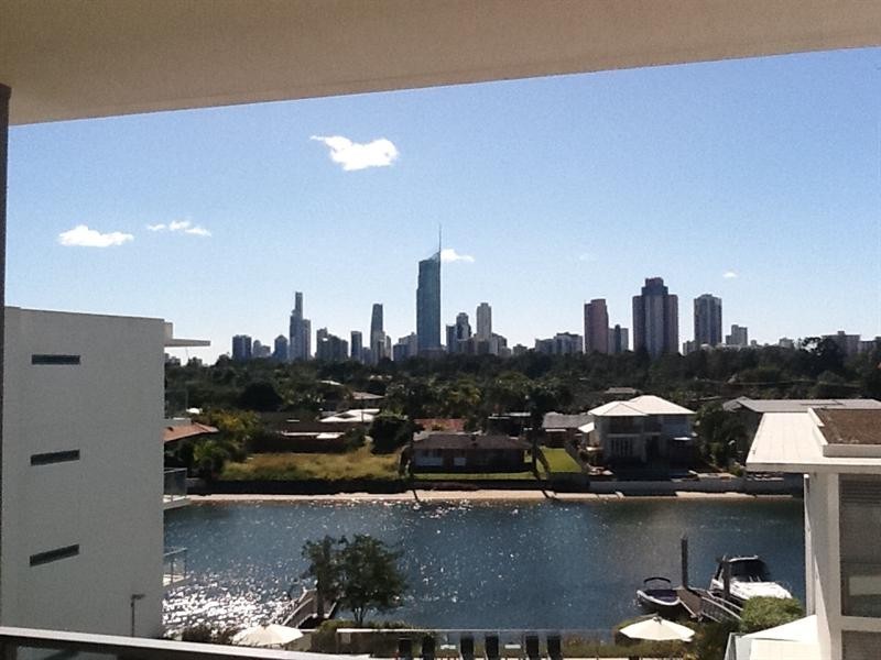 Broadbeach Waters QLD 4218