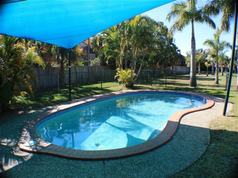 17/643 Pine Ridge Road, Biggera Waters QLD 4216