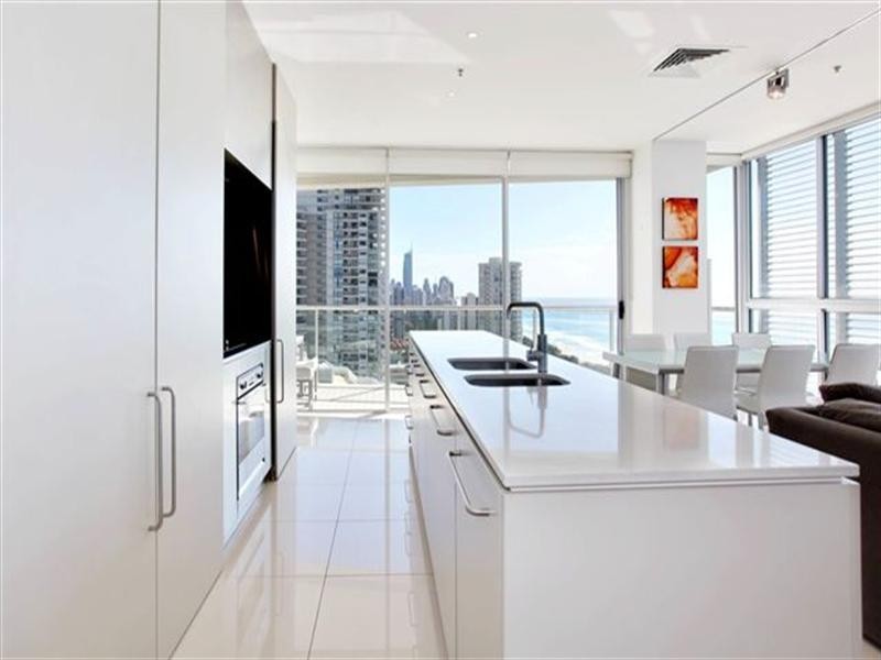 1502 ‘Air on Broadbeach’ 159 Old Burleigh Road, Broadbeach QLD 4218