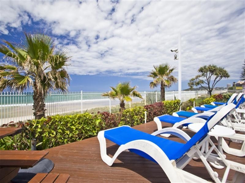 6E/2 Nineteenth Avenue, Palm Beach QLD 4221