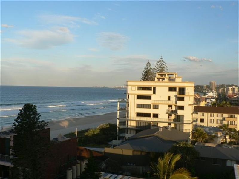 6E/2 Nineteenth Avenue, Palm Beach QLD 4221