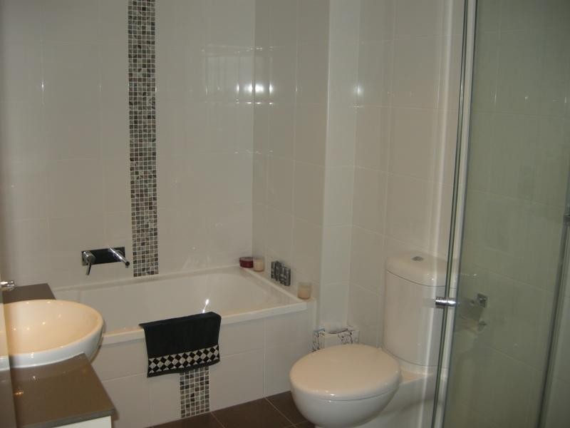 1711/2 Aqua Street, Southport QLD 4215