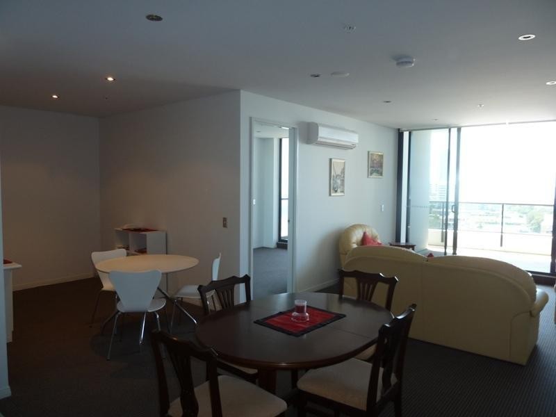 1711/2 Aqua Street, Southport QLD 4215