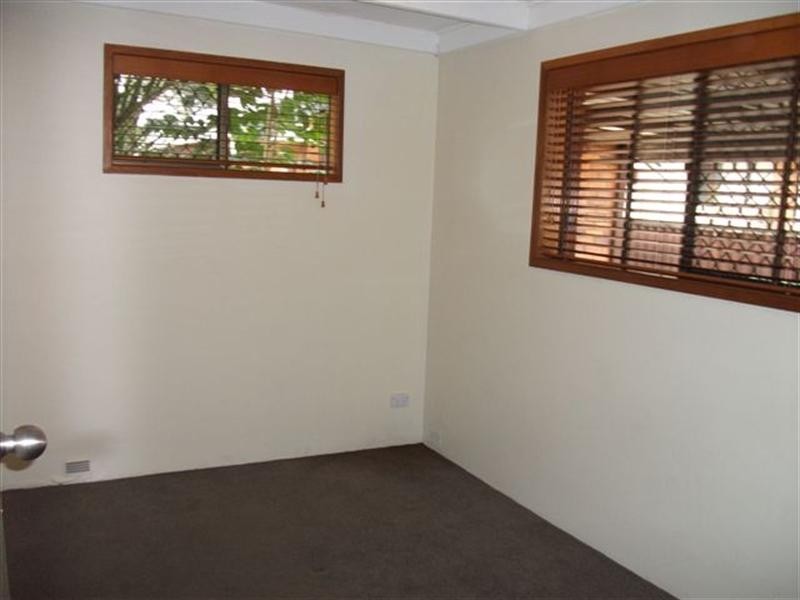 227 Sunshine Boulevard, Mermaid Waters QLD 4218