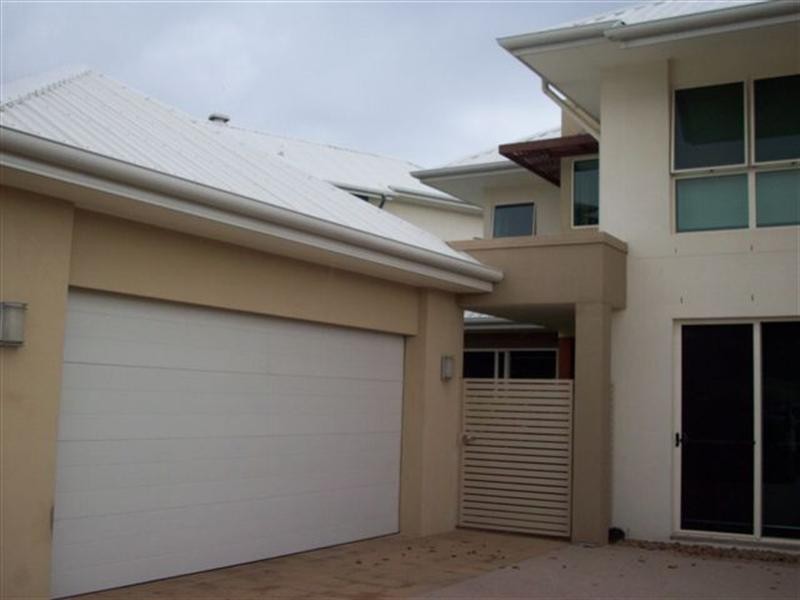 6114 Badon Village, Benowa QLD 4217