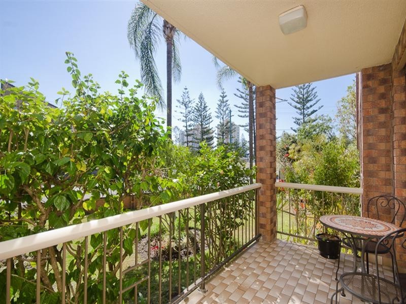 2 ‘Surfwood’, 150 Surf Parade, Broadbeach QLD 4218