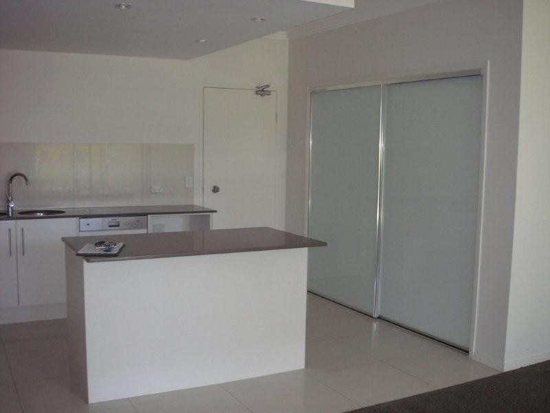 6/24-30 Tarcoola Street, Chevron Island QLD 4217