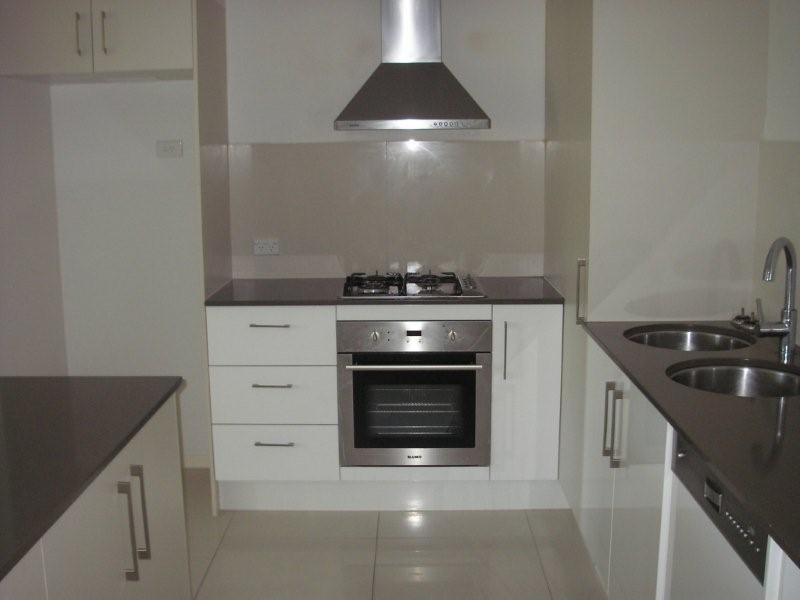 6/24-30 Tarcoola Street, Chevron Island QLD 4217