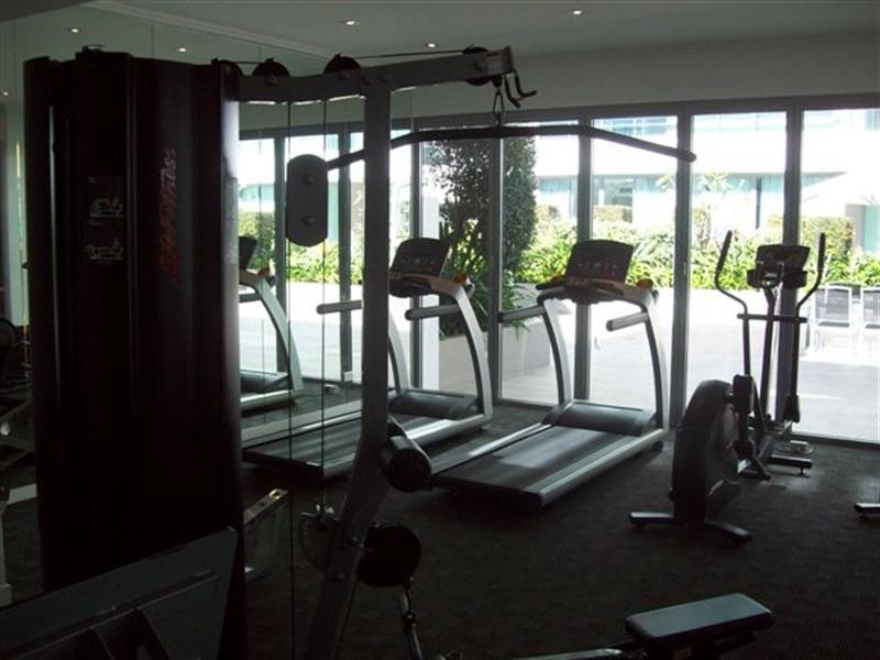 Villa 6 Freshwater 33 TE Peters Drive, Broadbeach Waters QLD 4218