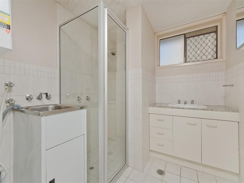 7 ‘Queensleigh’, 5 Queensland Avenue, Broadbeach QLD 4218