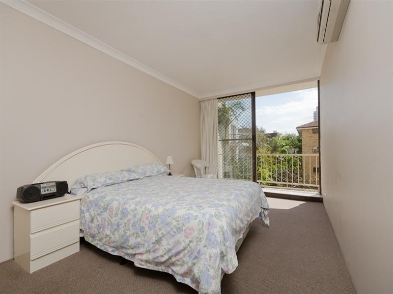 7 ‘Queensleigh’, 5 Queensland Avenue, Broadbeach QLD 4218