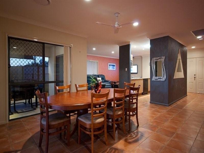 41 Gardendale Crescent, Burleigh Waters QLD 4220