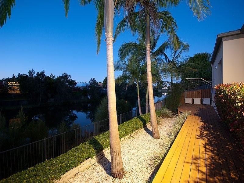 41 Gardendale Crescent, Burleigh Waters QLD 4220