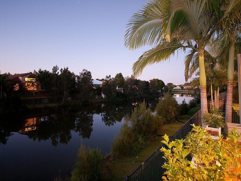 41 Gardendale Crescent, Burleigh Waters QLD 4220