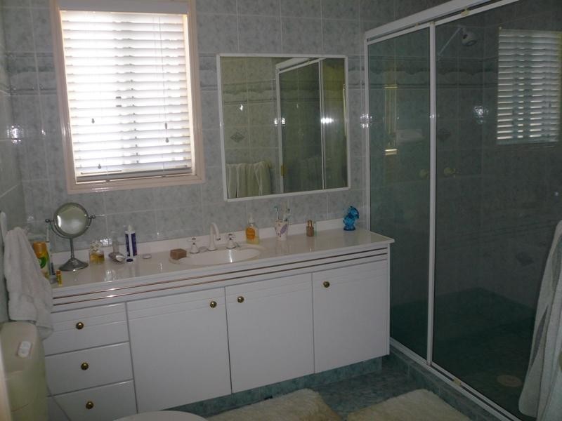 12 Calcetto Place, Arundel QLD 4214