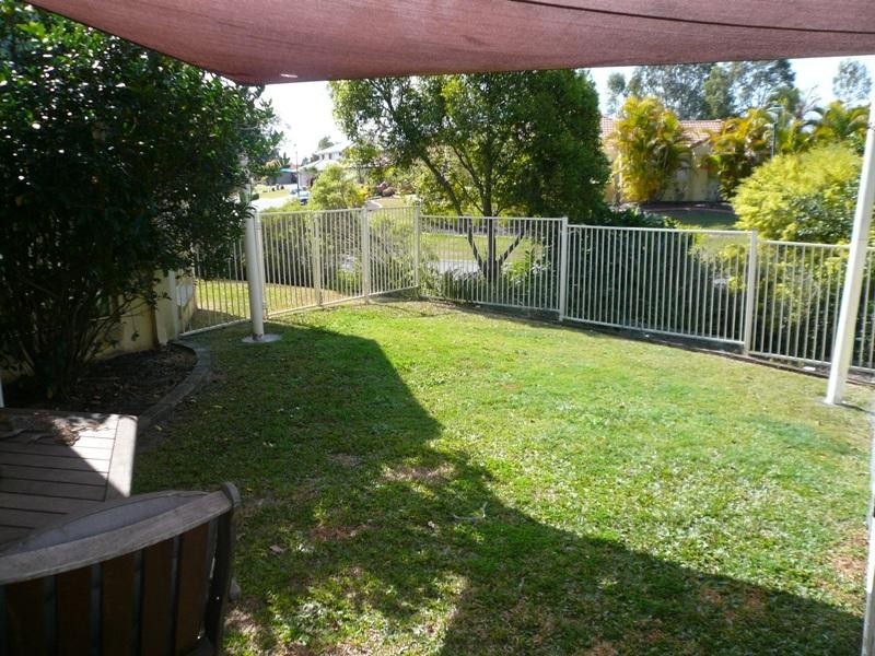 12 Calcetto Place, Arundel QLD 4214