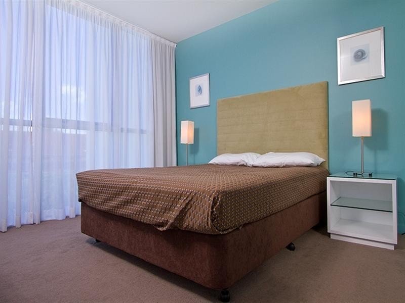 401 ‘Artique’, 18 Enderley Avenue, Surfers Paradise QLD 4217