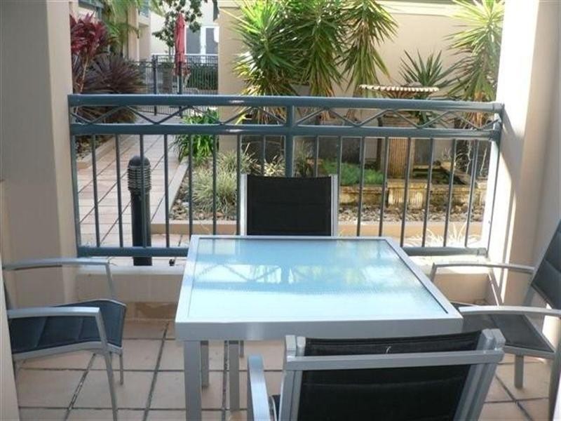 5/21 Peerless Avenue, Mermaid Beach QLD 4218