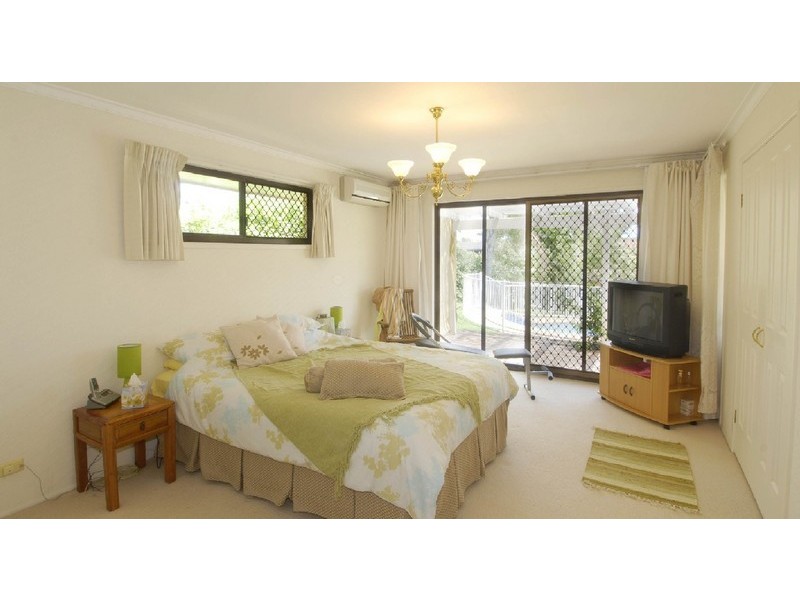 Broadbeach Waters QLD 4218