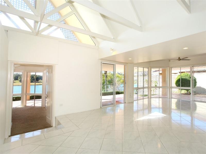 91 Cabana Boulevard, Benowa QLD 4217