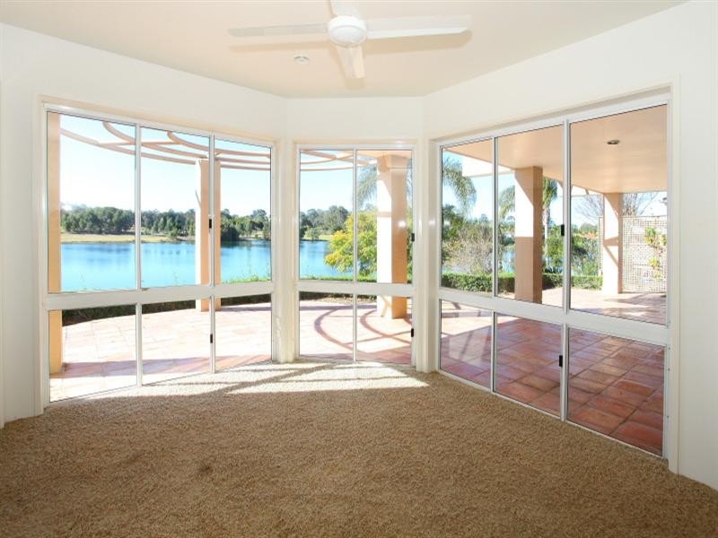 91 Cabana Boulevard, Benowa QLD 4217