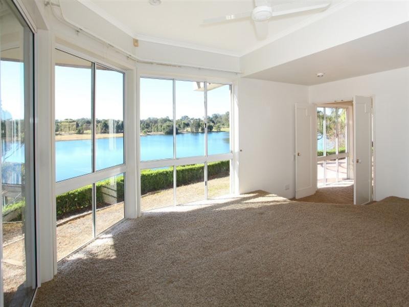 91 Cabana Boulevard, Benowa QLD 4217