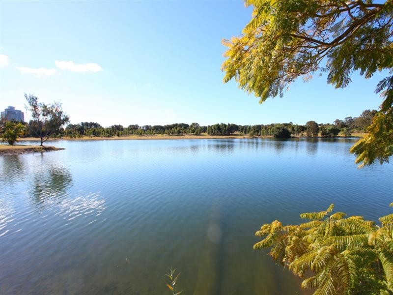 91 Cabana Boulevard, Benowa QLD 4217