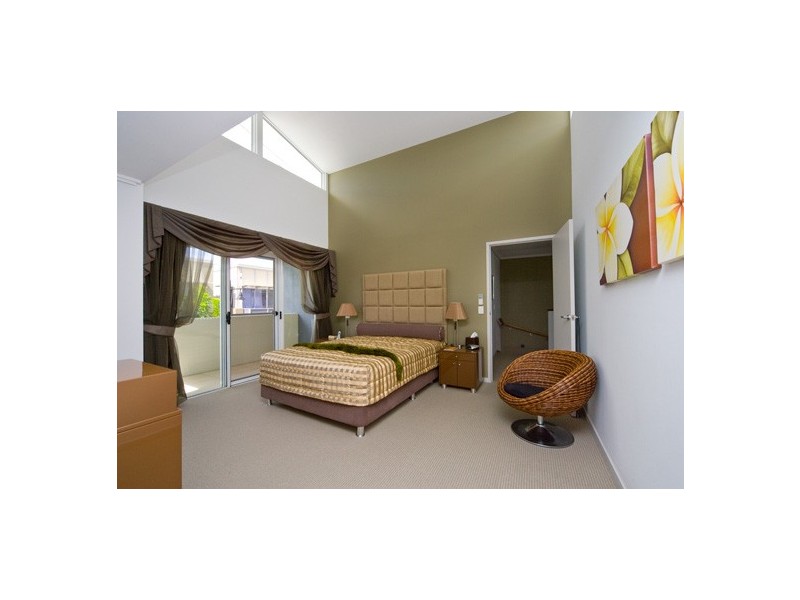 Varsity Lakes QLD 4227