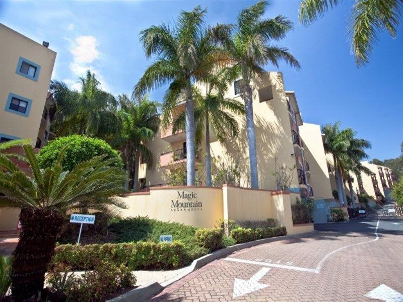 E9 – 1 Great Hall Drive, Miami QLD 4220