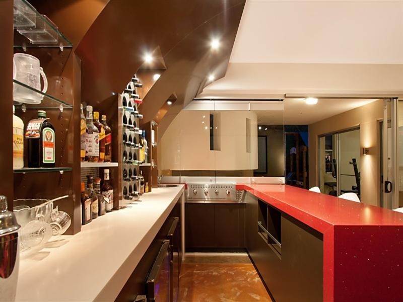 37 West Street, Burleigh Heads QLD 4220