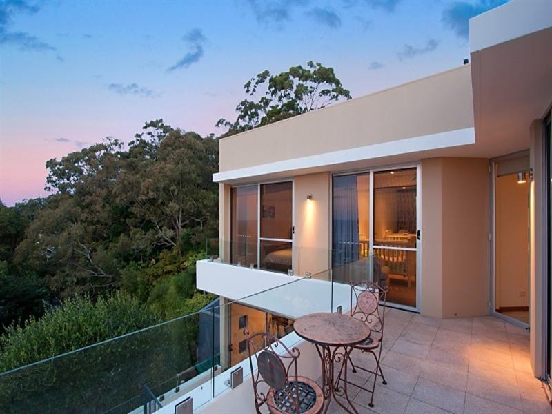 37 West Street, Burleigh Heads QLD 4220